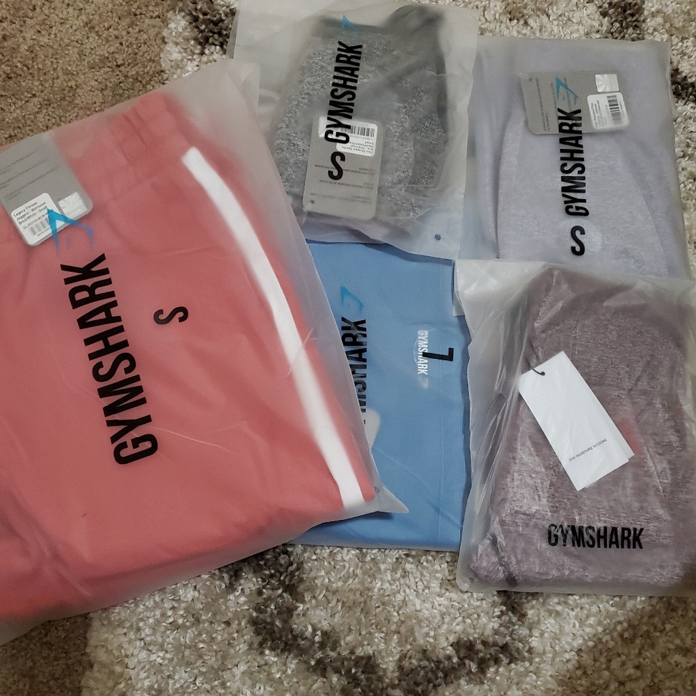 Gymshark leggings and sports bra